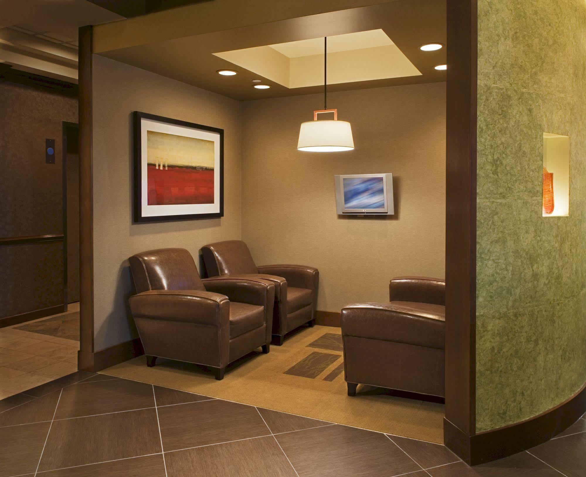 Hyatt Place Atlanta Airport South מראה חיצוני תמונה